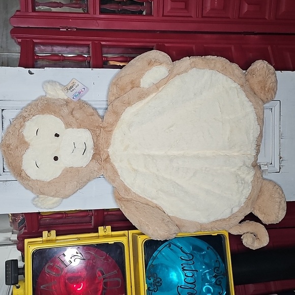 NWT Mary Meyer Soft Tummy Time Monkey Baby Mat Cream & Tan - Picture 1 of 5